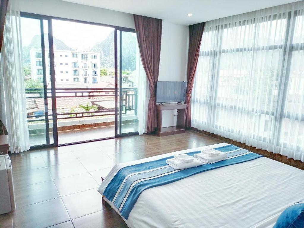 Vang Vieng Topview Hotel Luaran gambar